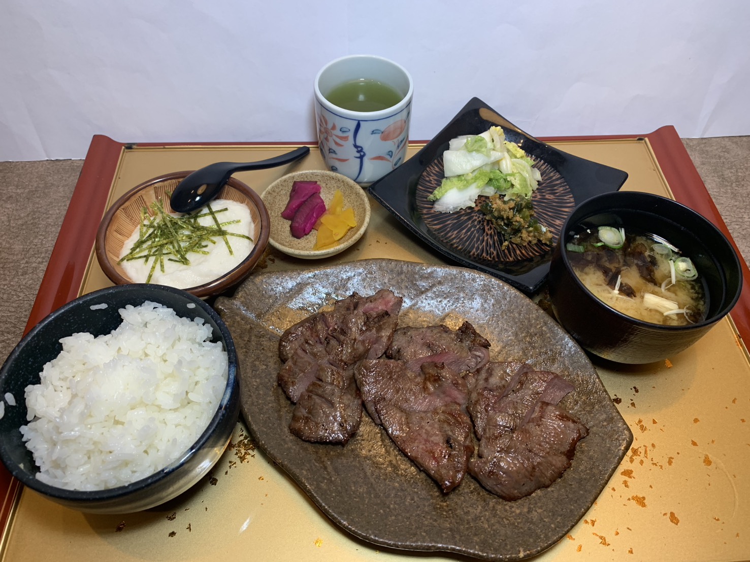 仙台厚切り牛タン定食